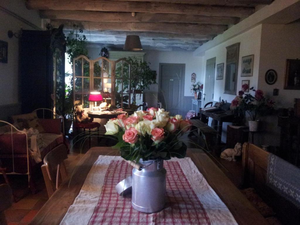 Au Bon Gre D'Hugoline Bed & Breakfast Blanzac  Exterior foto